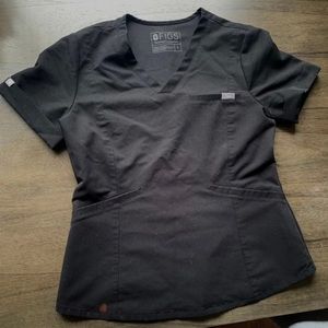 FIGS Black Fitted 3 Pocket Top Small